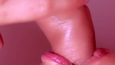 Bà xã yêu dấu blowjobs cho tôi mà vào tới cổ họng luôn